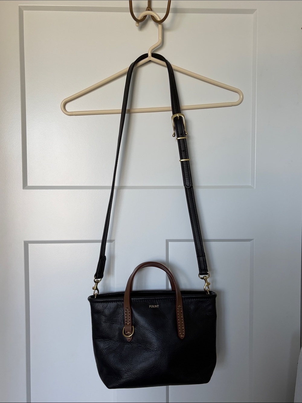 Fount Leather - THE BELLFIELD Crossbody in Peppercorn
